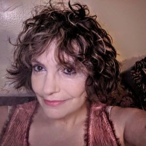 Meet your Posher, Shellie